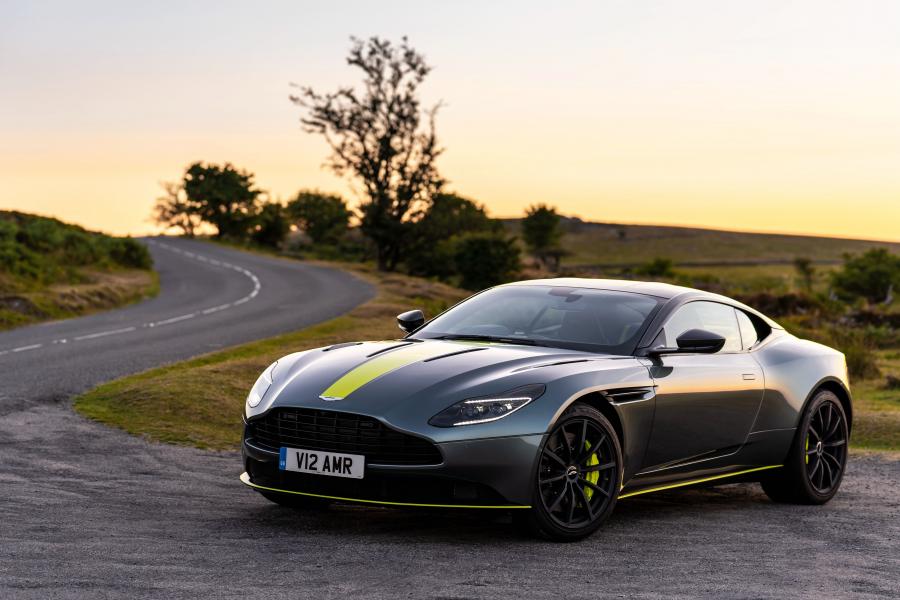  Aston Martin DB11 AMR Signature Edition 2018 года  (UK) (фото 31 из 40)